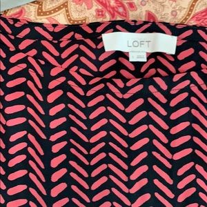 LOFT navy pink chevron blouse L EUC
